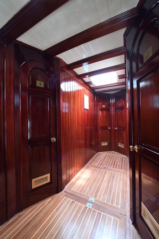 Foyer Below Deck