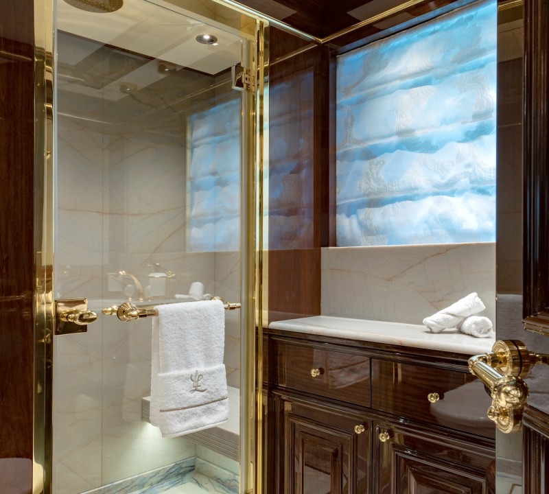 Guest Cabin Ensuite - Lower Deck Portside