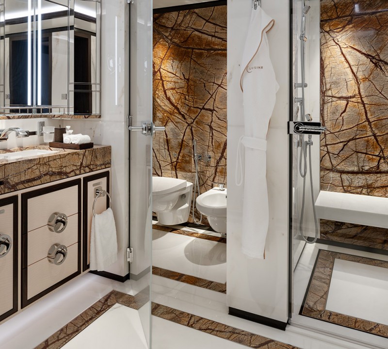 Guest En Suite Bathroom