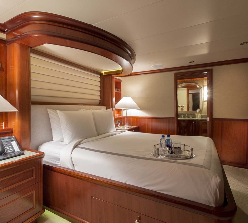 Guest King Cabin