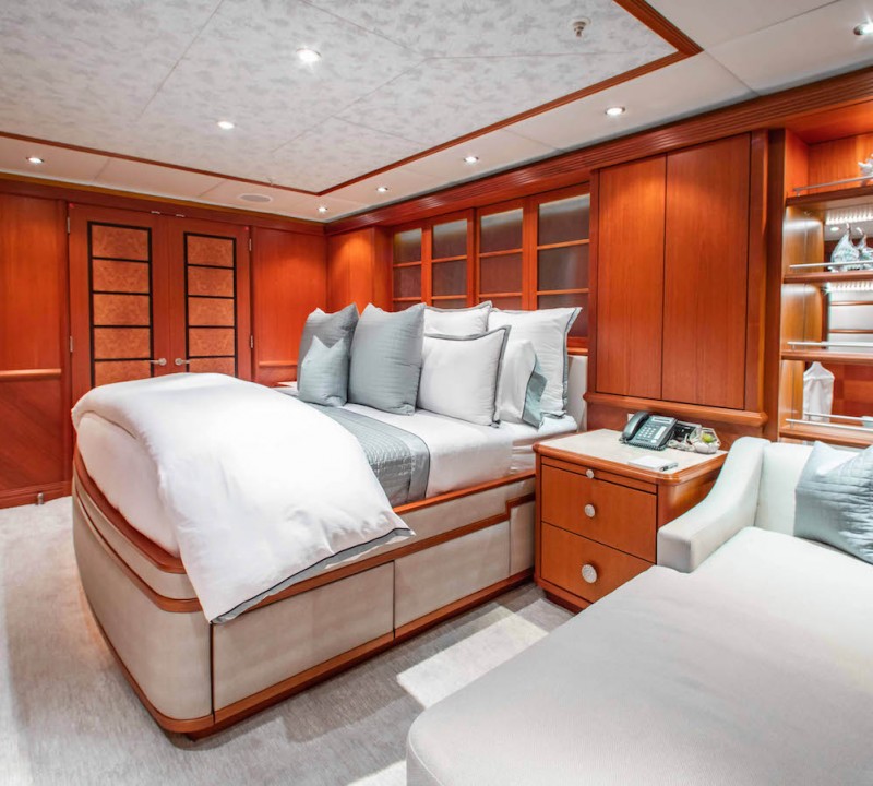 Guest Suite - King