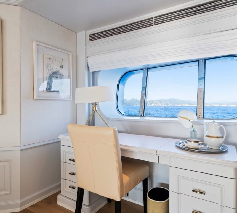 Interior Main Deck Master Stateroom