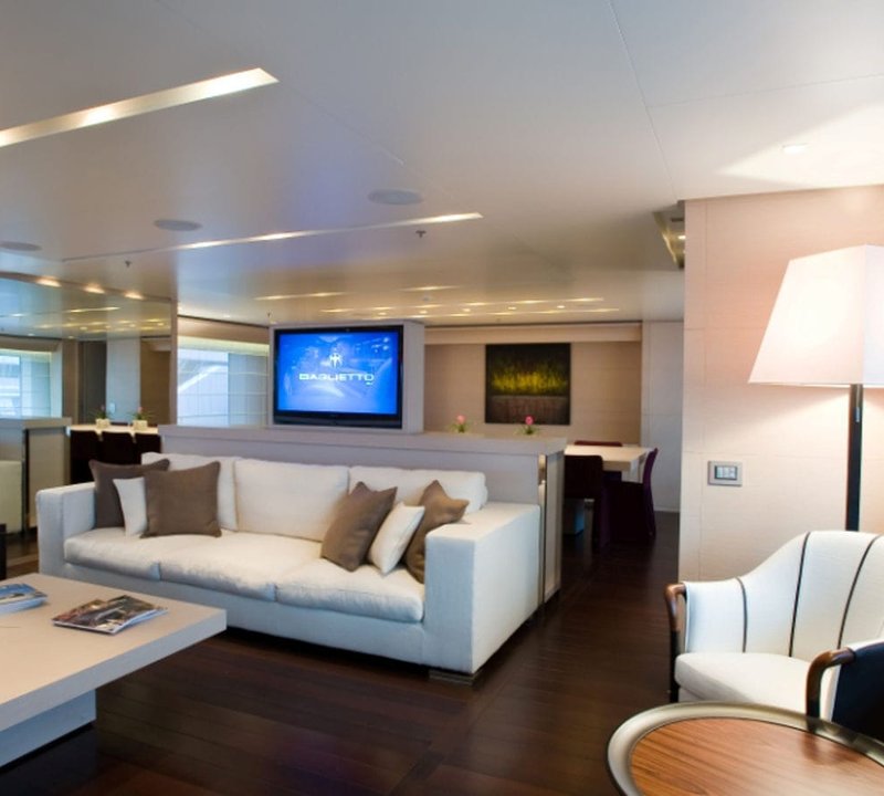 Inviting Salon
