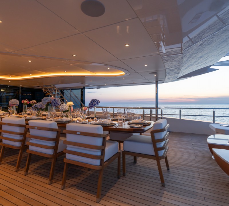 Lfresco Dining Area