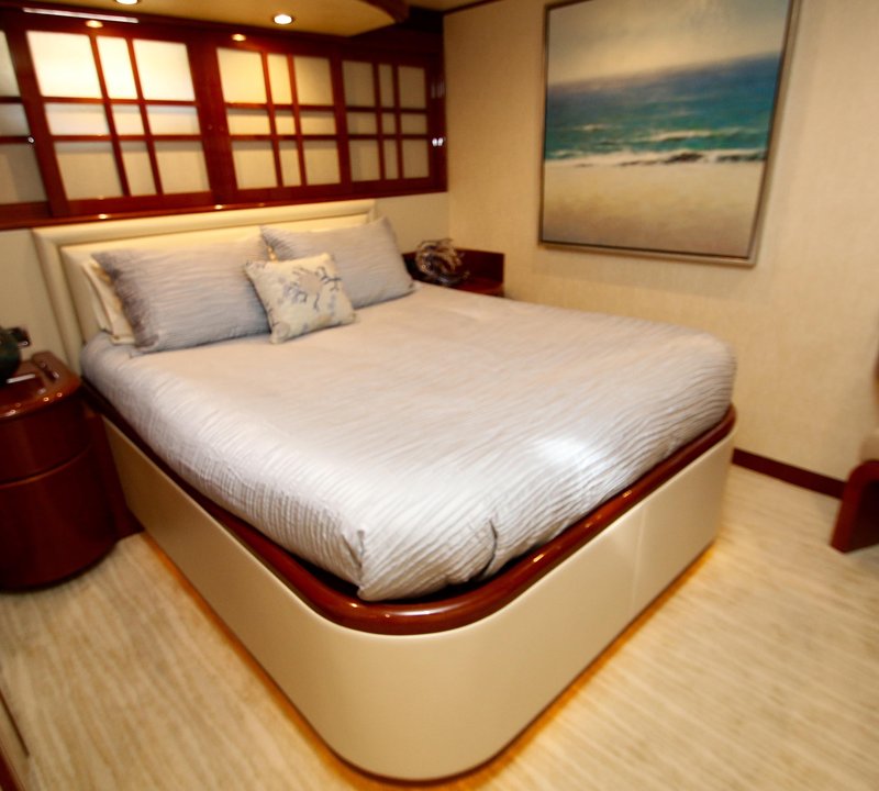 Light Double Cabin