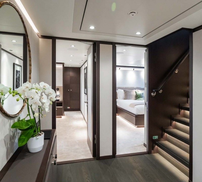 Lobby Lower Deck