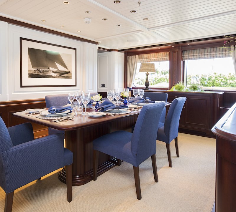 Main Deck Dining