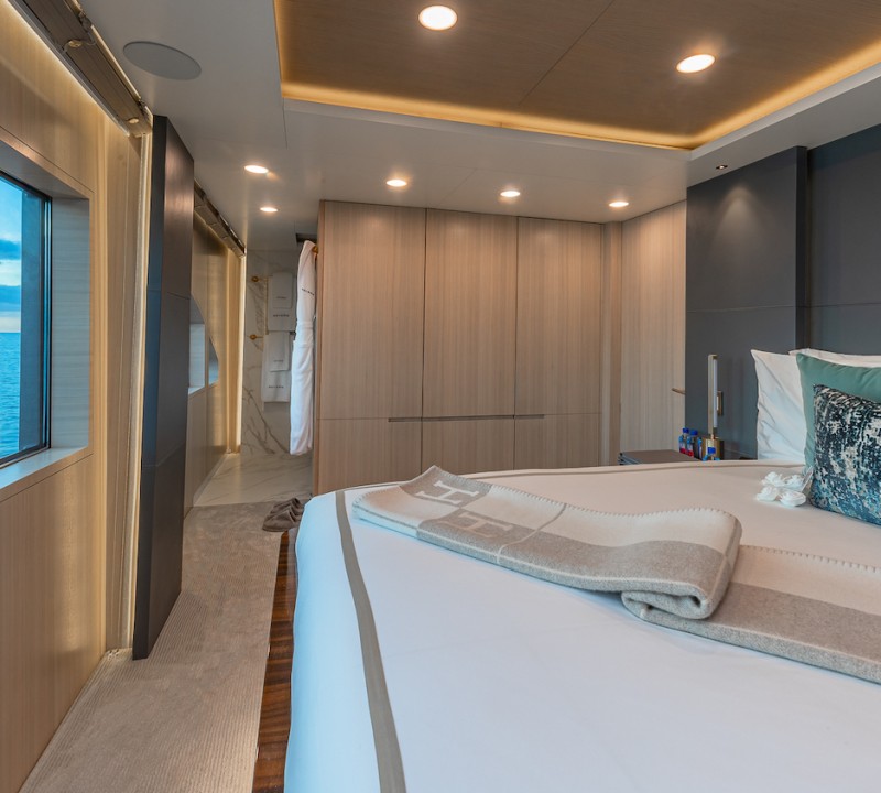 Main Deck Guest Suite Detail