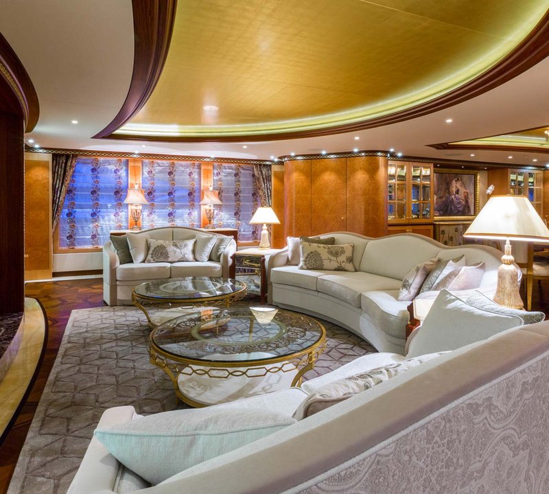 Main Deck Lounge