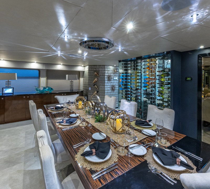 Main Saloon - Formal Dining Area