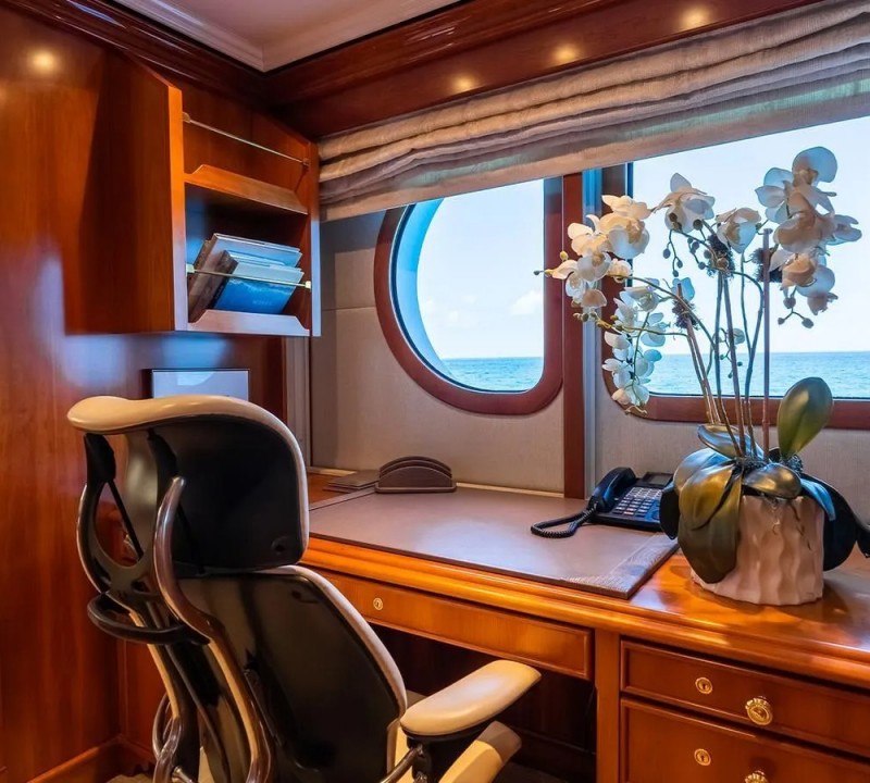 Maser Suite - Office