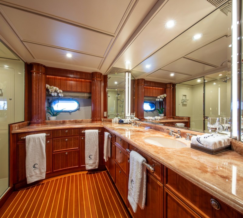 Master Bathroom  ©YachtShot