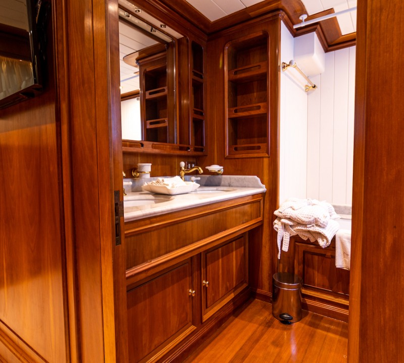 Master Ensuite