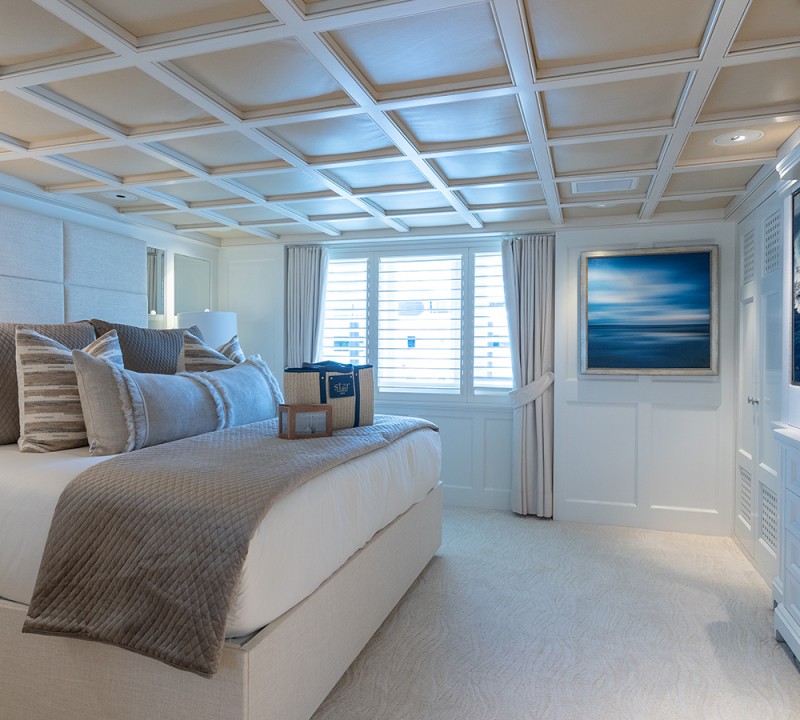 Master Suite -  Bed With Tv