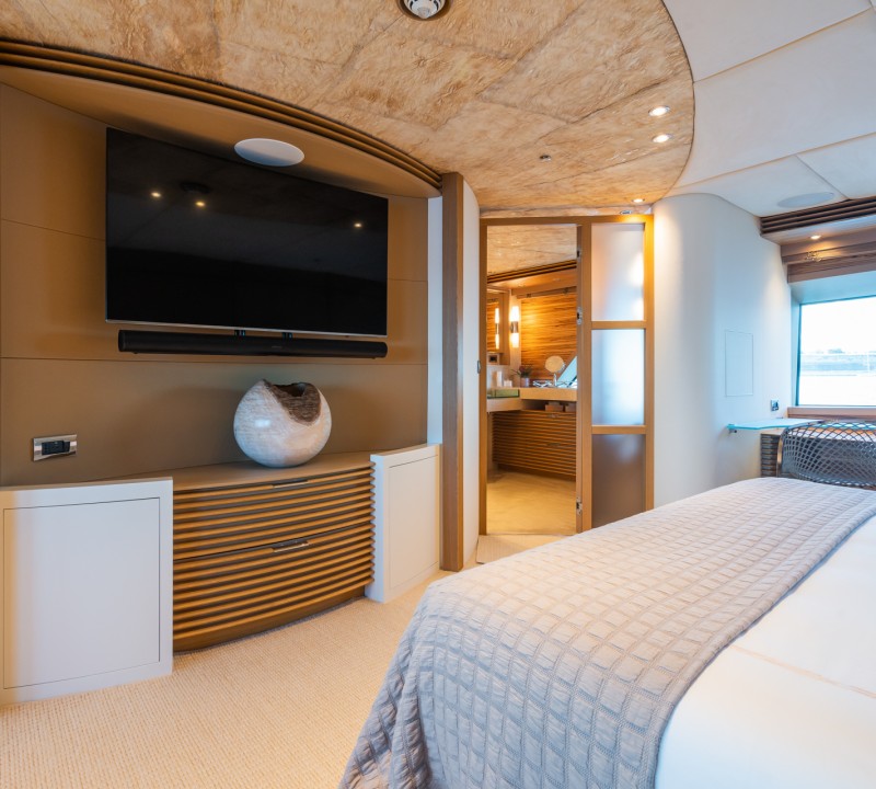 Master Suite With Tv