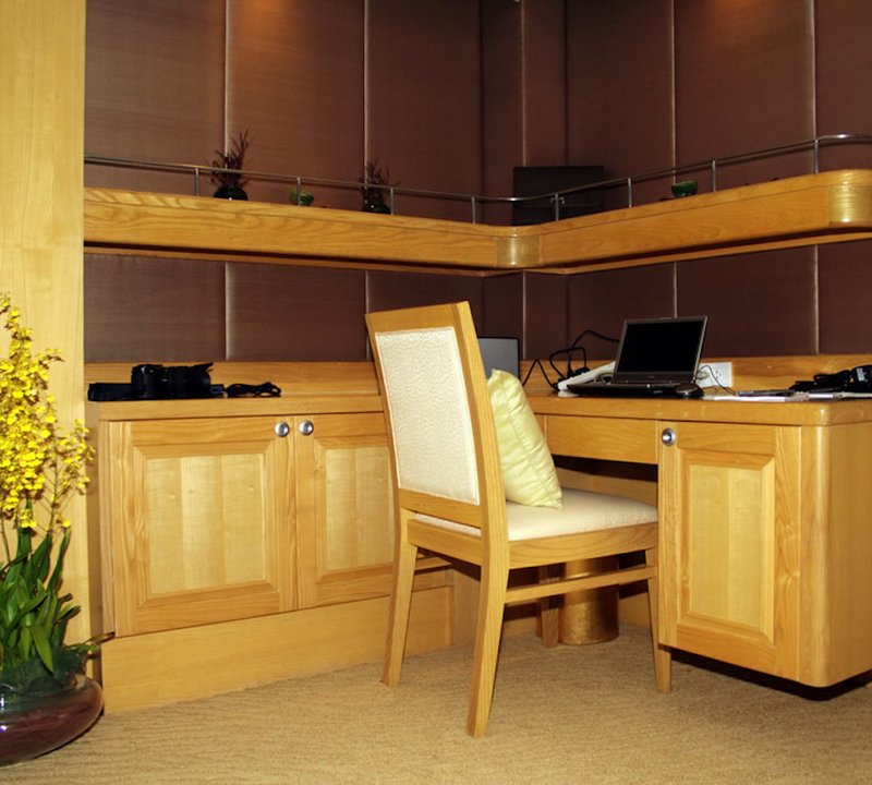 Master Cabin Study