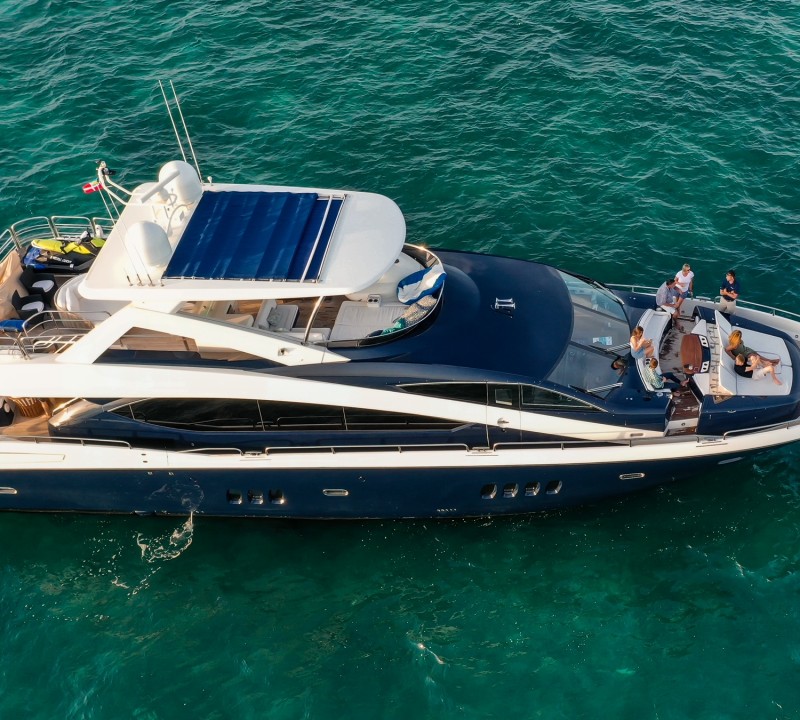 Motor Yacht THE CABANA