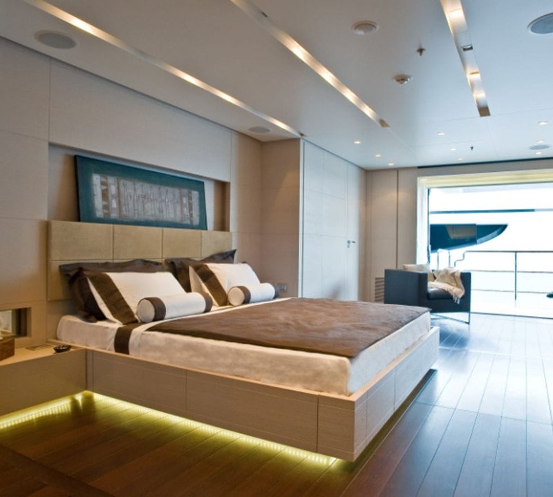 Nice Large Double Cabin