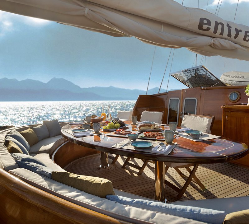 On Deck Dining