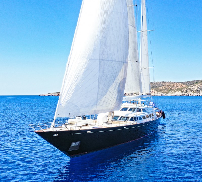 Sailing Yacht TAMARITA