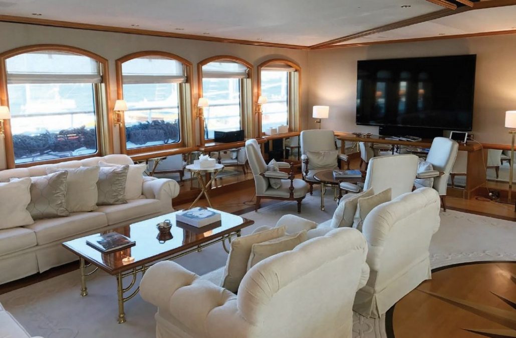 Saloon And Flat Screen Tv