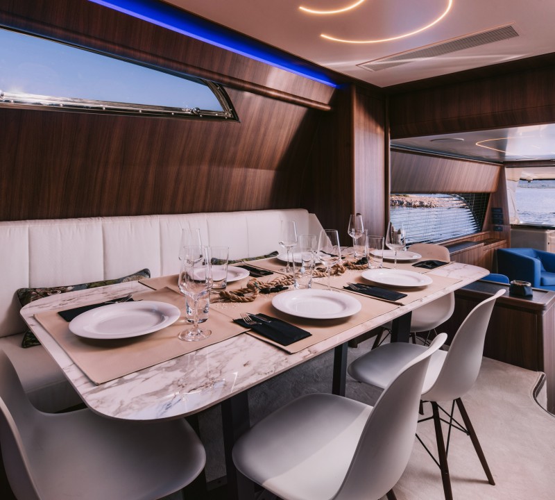 Saloon Dining