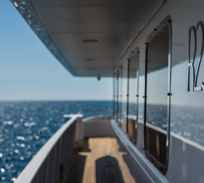 Side Deck