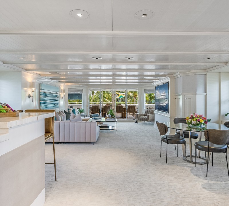 Skylounge -  With Bar And Table