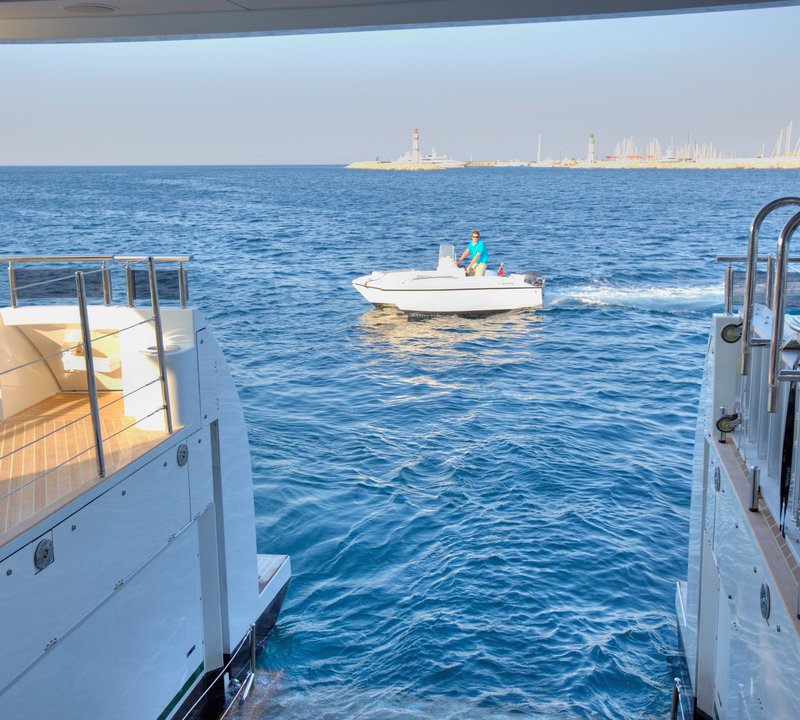 Stern Platform Submerged