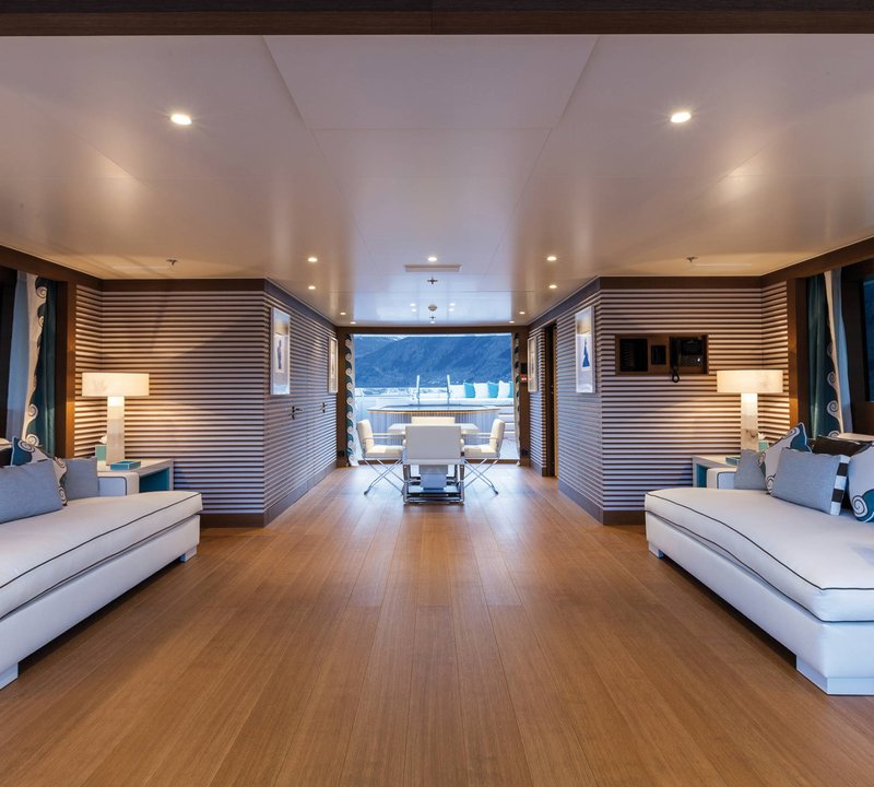 Sun Deck Lounge