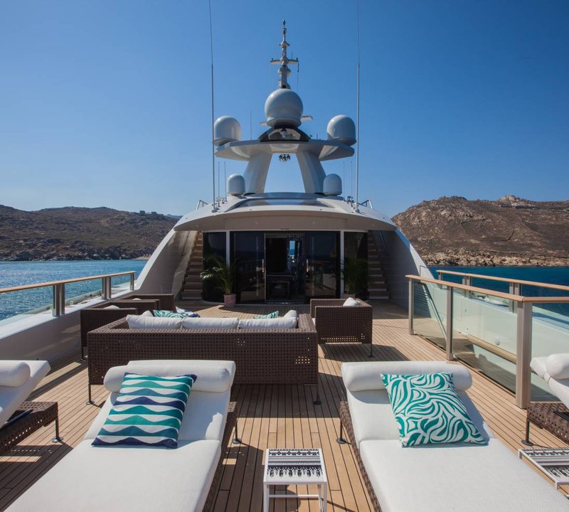 Sun Deck With Sun Pads