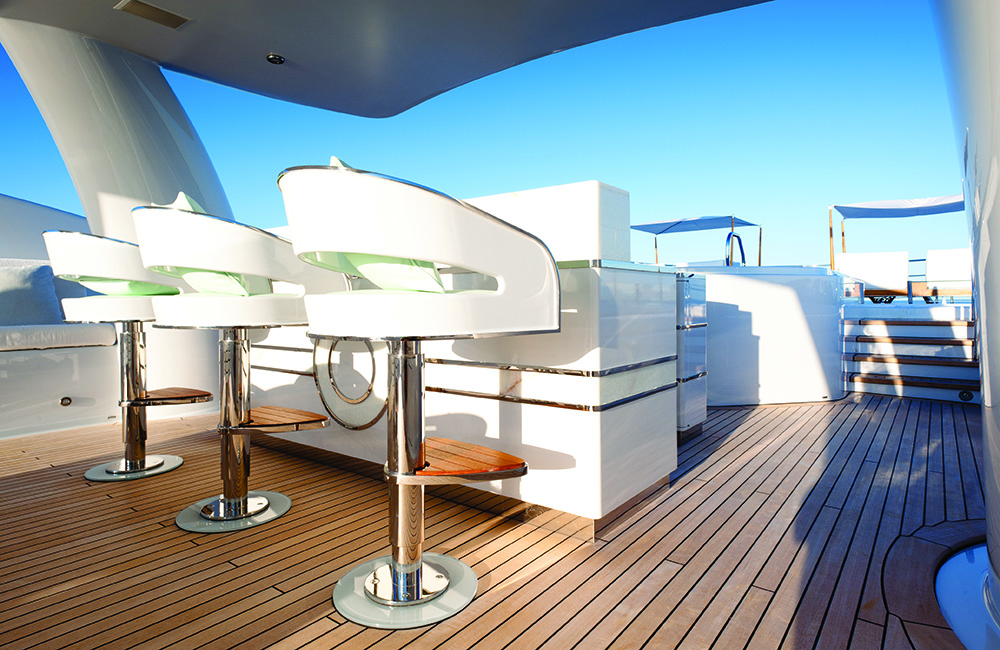 Sundeck Bar