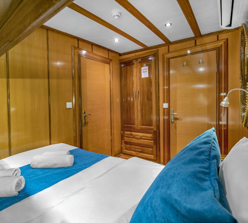 Triple Cabin