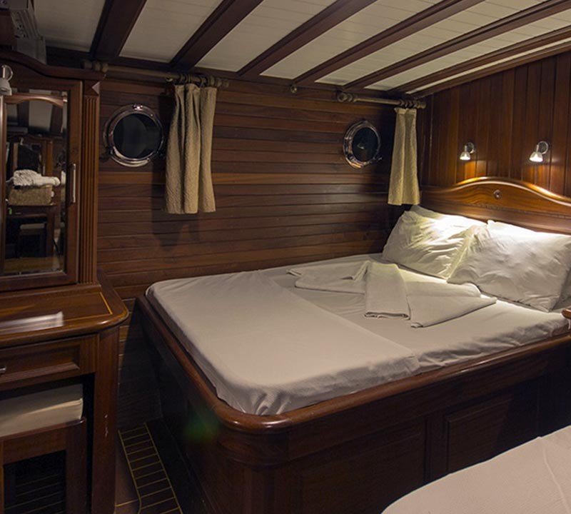 Triple Guest Cabin
