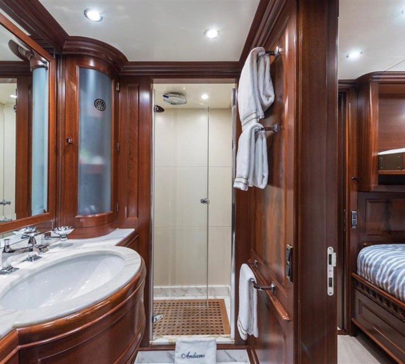 Twin Cabin