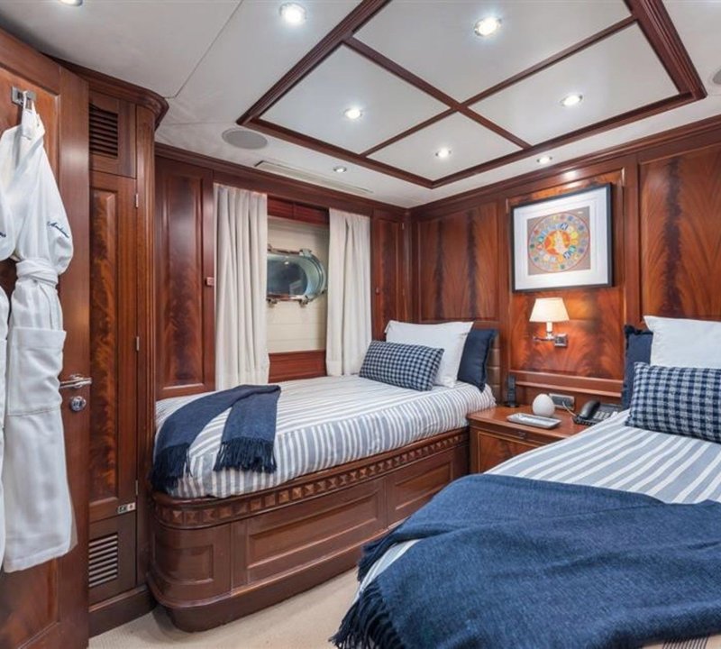 Twin Cabin