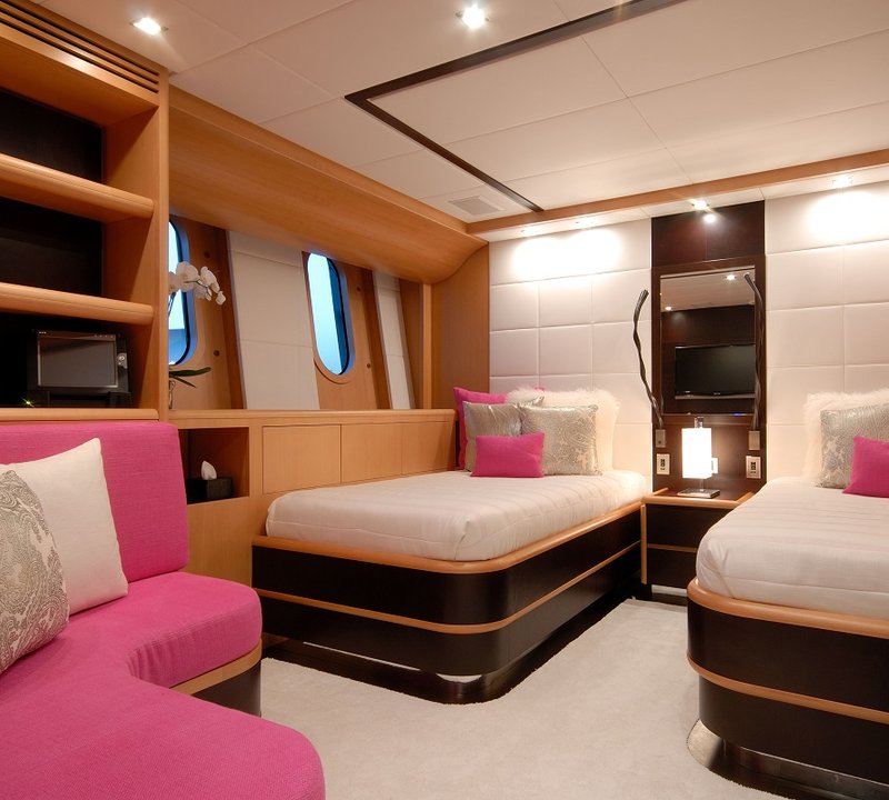 Twin Cabin And Seating