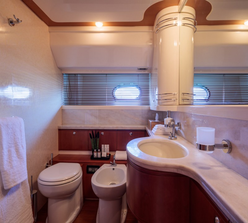 Twin Cabin Ensuite