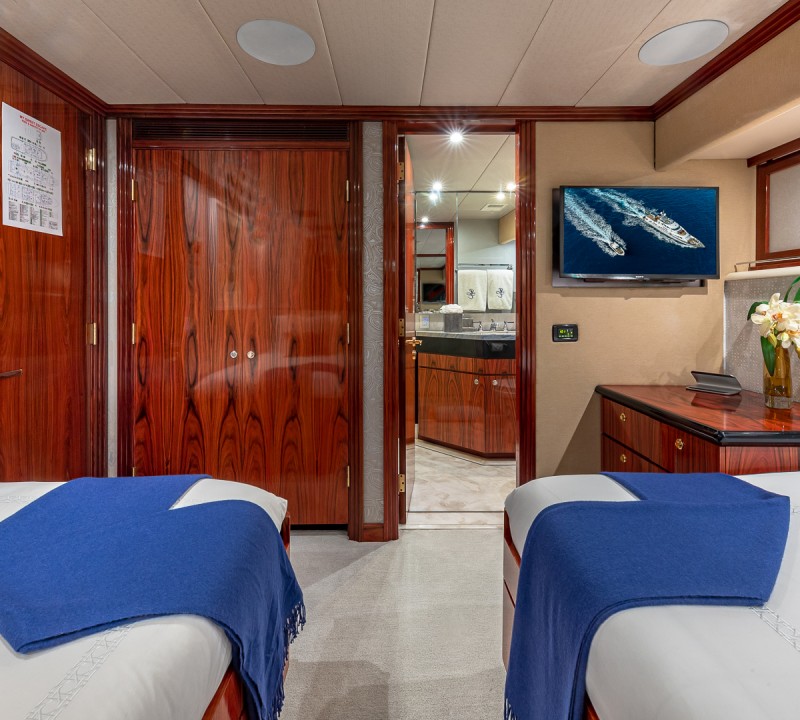 Twin Guest Cabin Detail